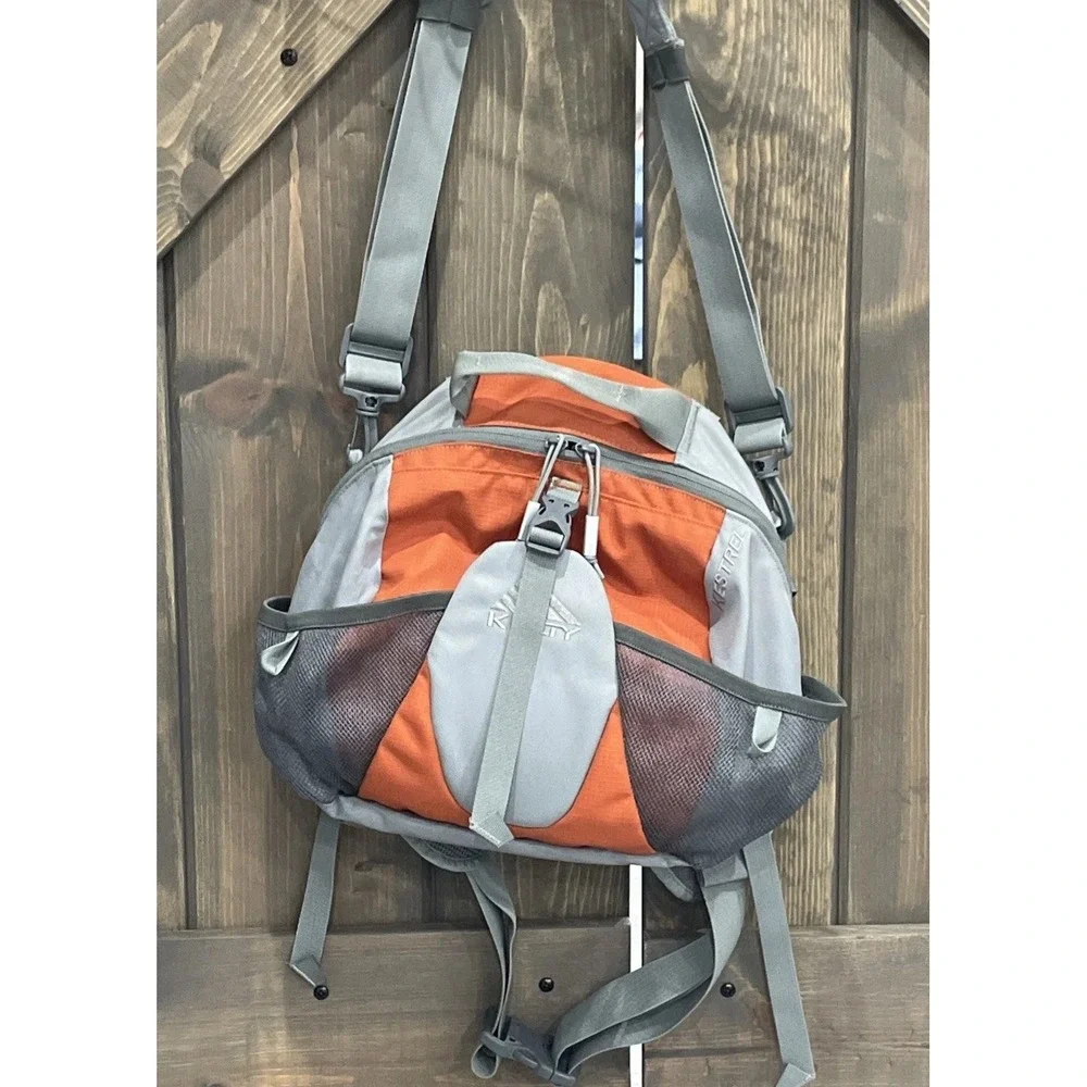 Kelty Kestrel‎ lumbar Pack 550 Cu In Hiking Camping Outdoor Orange Gray Backpack